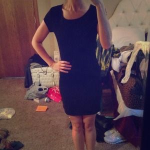 ❌Sold ❌ Black simple cap sleeve mini dress