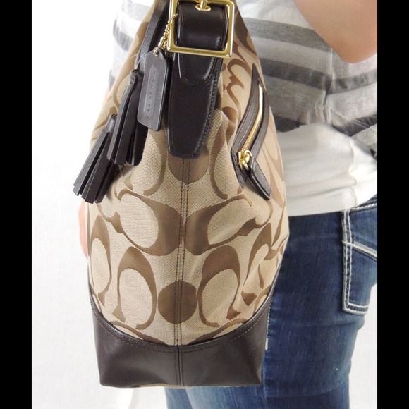 Coach Jacquard Signature Legacy Duffle - Picture 2 of 4