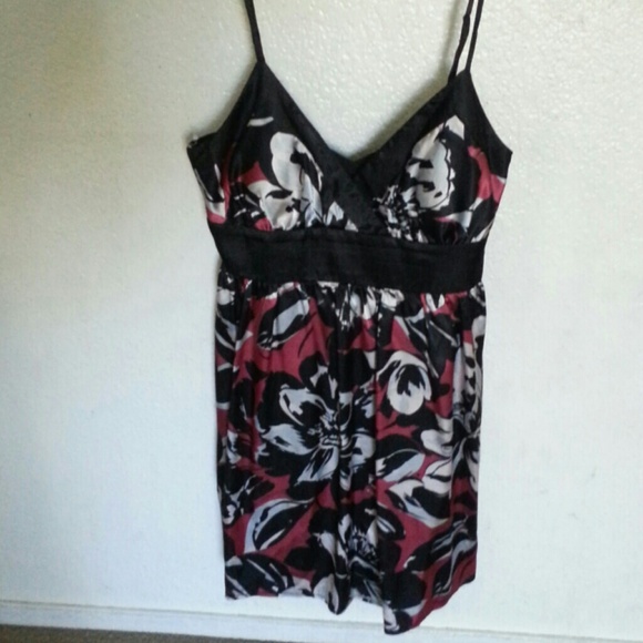 ***SOLD**** Beatiful fun flower dress.