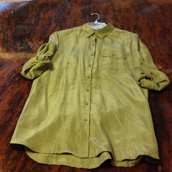 Women's shirt