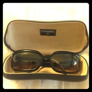 Auth Chanel Sunglasses w/Rhinestone logo
