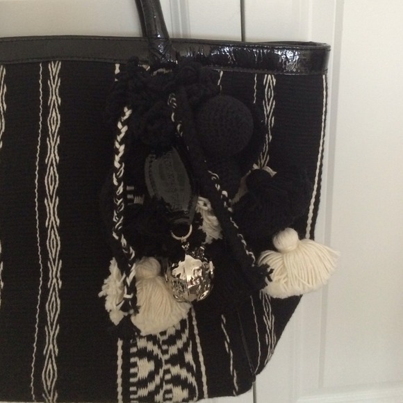 ‼️REDUCED‼️UNIQUE Fabric and Real Leather Handbag - Picture 2 of 3