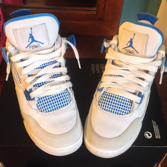 military blue's Jordans SALE💥