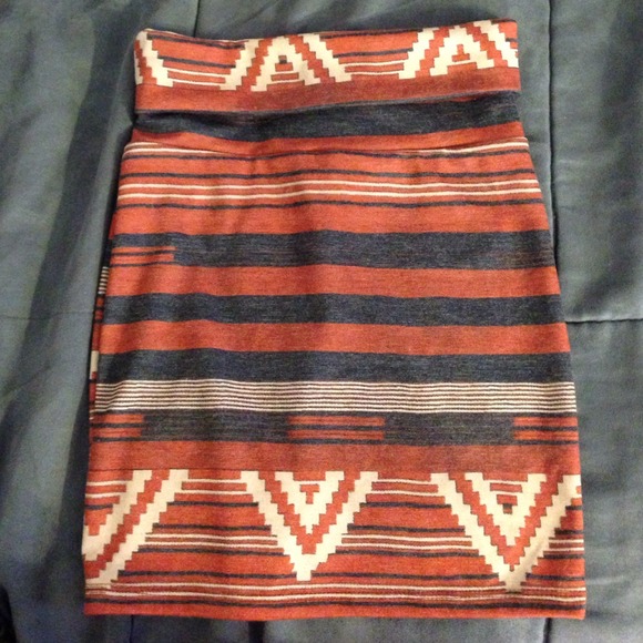 Tribal print skirt