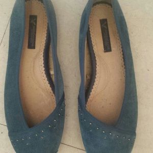 Flats shoes