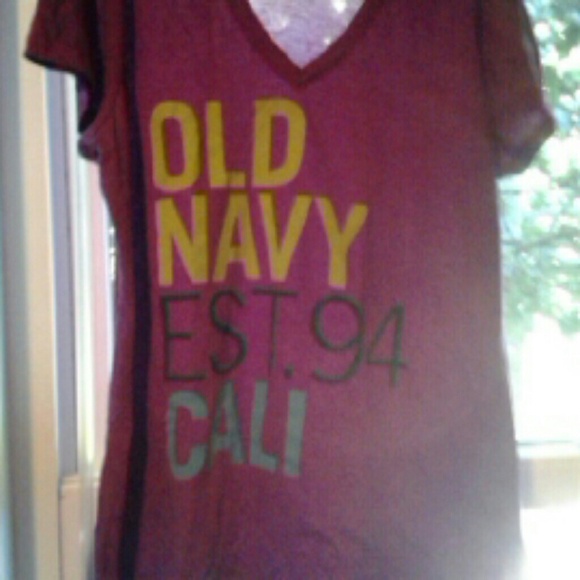 Old Navy T Shirt