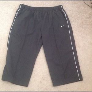 Nike Capri