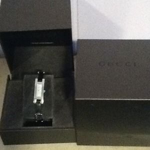 Gucci watch ( women's )