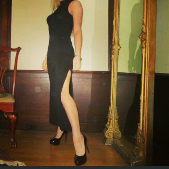 HOTTTT black dress - Picture 3 of 4