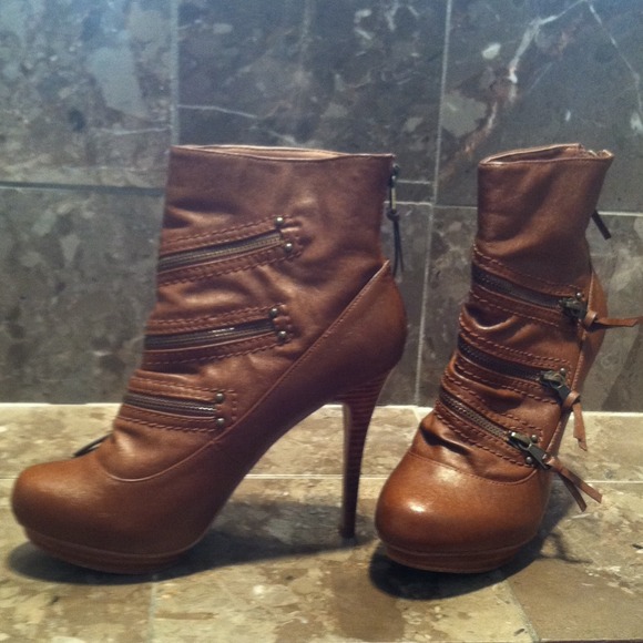 Zigi Soho Booties