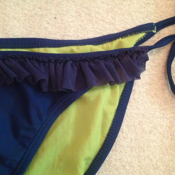 New Forever 21 bathing suit - Picture 3 of 3