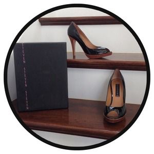 Steven black patent leather shoes