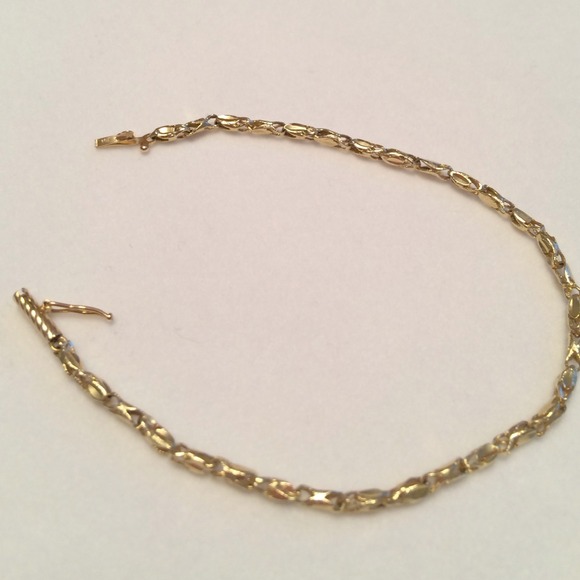 *ON HOLD til SATURDAY*  2/8 14k gold bracelet, 7"