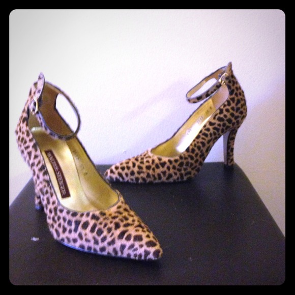 Walter Steiger - pony hair leopard pump