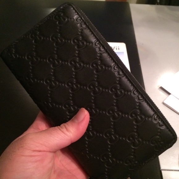 Brand new authentic Gucci wallet - Picture 1 of 3