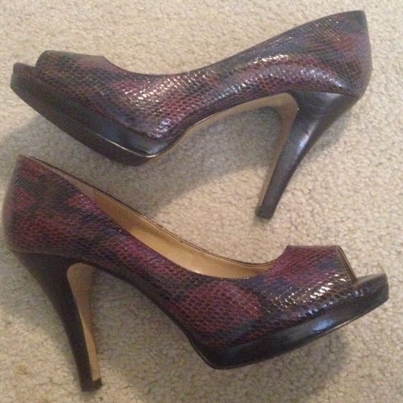 Nine West Pumps - Picture 2 of 3