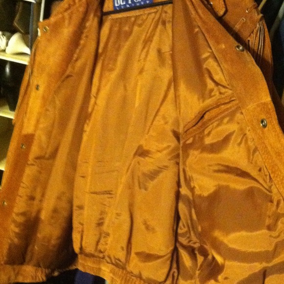 Leather suede jacket with fringe - Picture 4 of 4