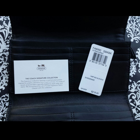 Coach Wallet - Picture 4 of 4