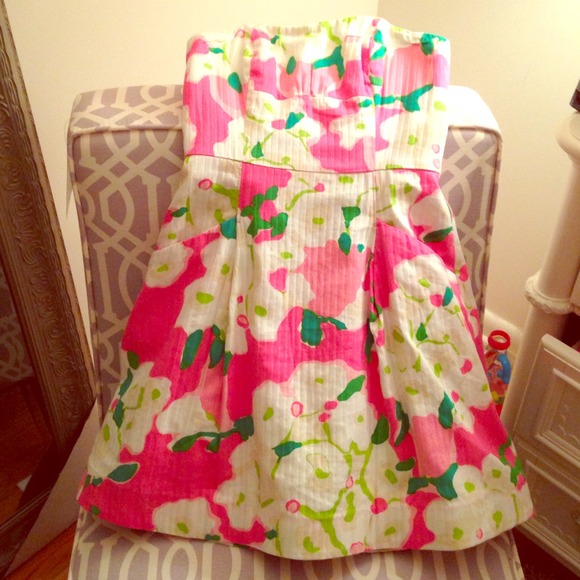 Girly lily Pulitzer dress!