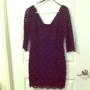 Black Guess body-con dress NWOT