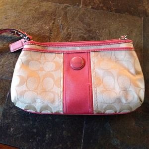 Coach wristlet NWOT