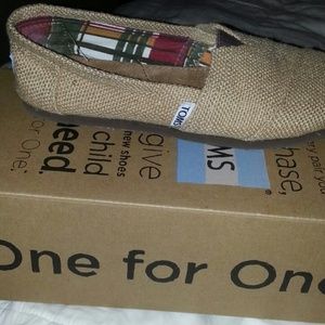 TOMS