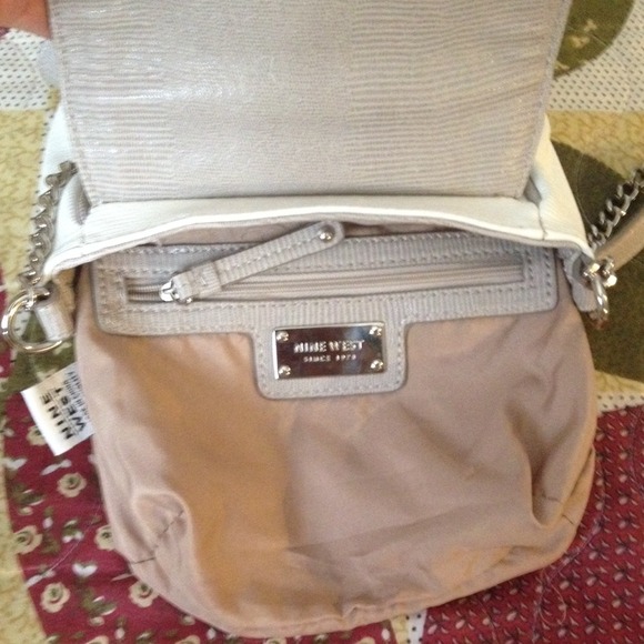 Authentic Nine West/Small Crossbody bag - Picture 2 of 4