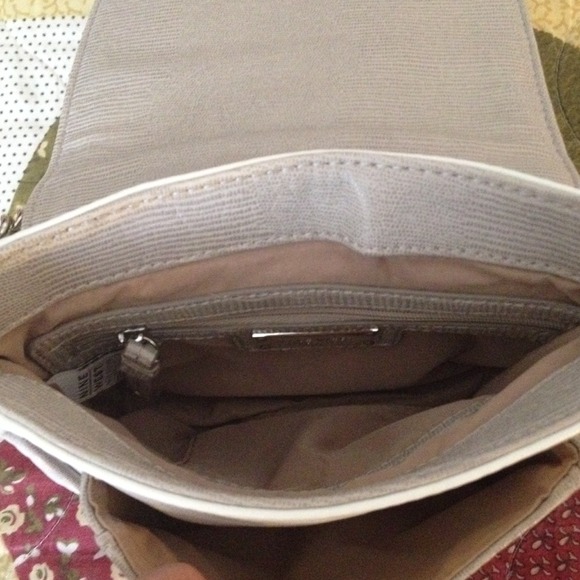 Authentic Nine West/Small Crossbody bag - Picture 4 of 4