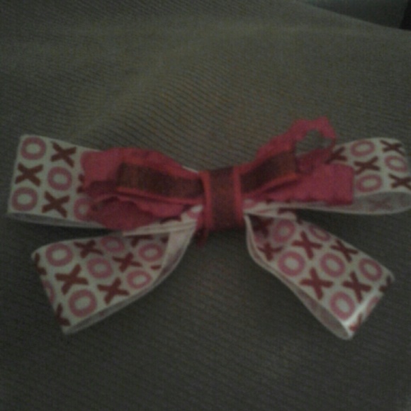 Hair bow