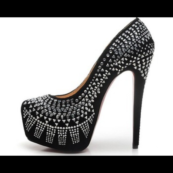 Pumps - Picture 1 of 1