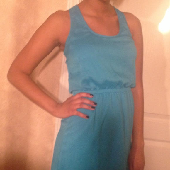 Clothes - Picture 3 of 3