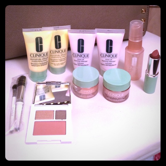 ❌SOLD❌ Clinique set