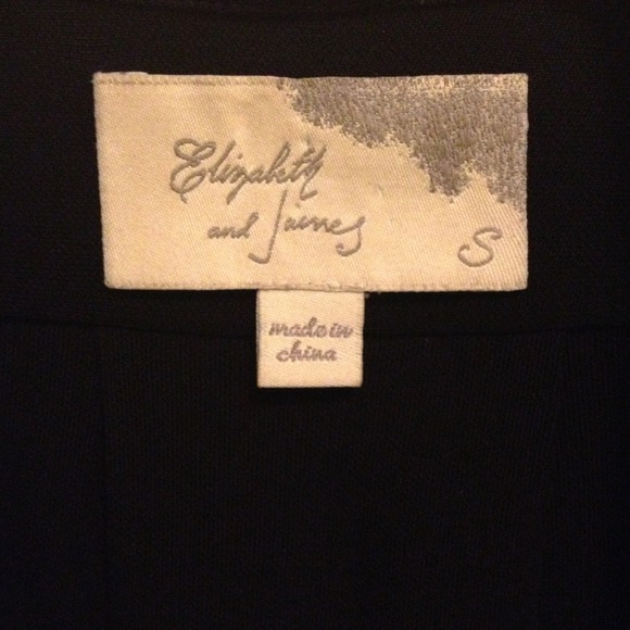 💸REDUCED💸 ELIZABETH AND JAMES! draped blazer - Picture 2 of 3