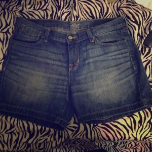 Jean shorts from Old Navy, just like new