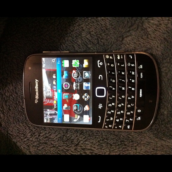 Black Berry Bold 9900📱