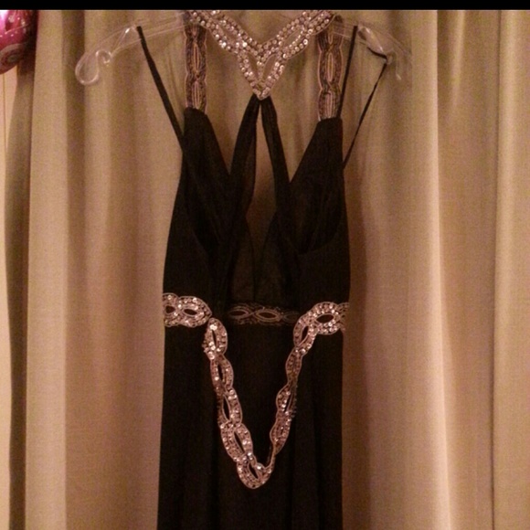 Black prom grown - Picture 2 of 4