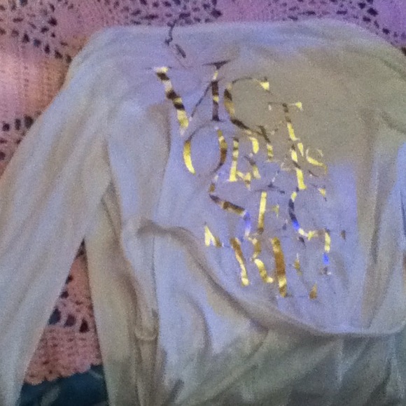Victoria's Secret robe NWT