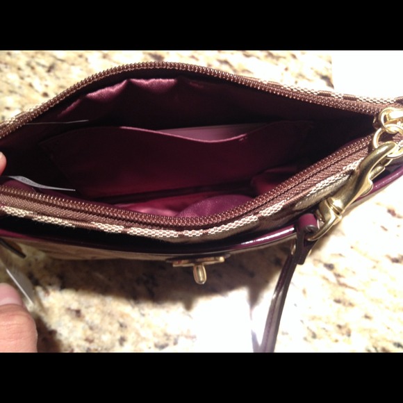 Authentic Coach Signature Medium Wristlet - Picture 2 of 2