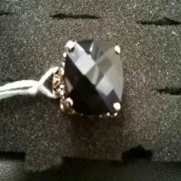 Ring - Picture 4 of 4