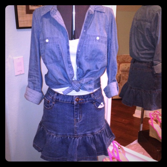 Denim skirt