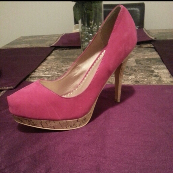 Fuchsia Cork System Heel?