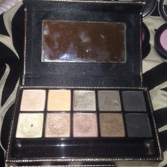 MAC, Urban Decay, & VS - Picture 3 of 4
