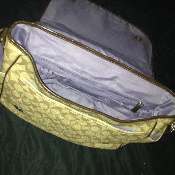 Coach diaper bag 100% authentic - Picture 3 of 3