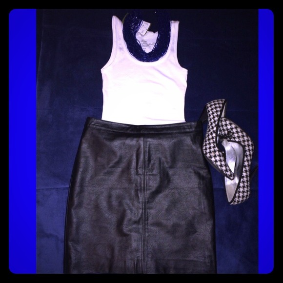 🔥Sexy & Trendy Leather Skirt🔥