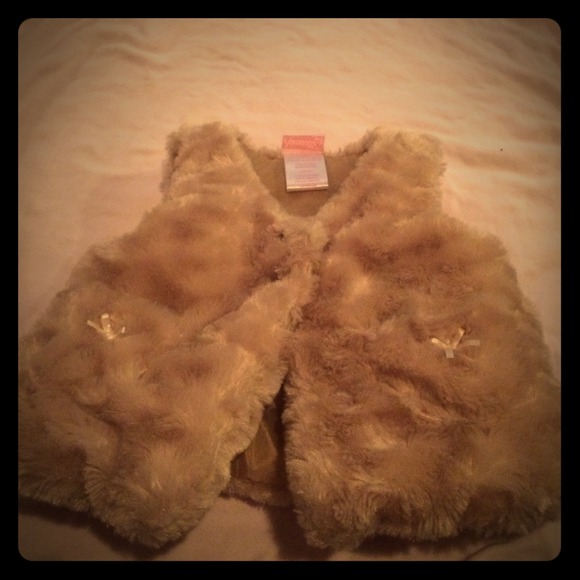 Camel Faux fur vest