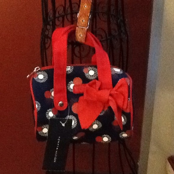Tommy Hilfiger,Navy/Red/White,Petite Barrel Bag - Picture 4 of 4