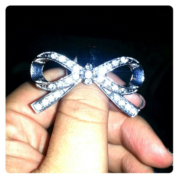 Sliver Bow Ring