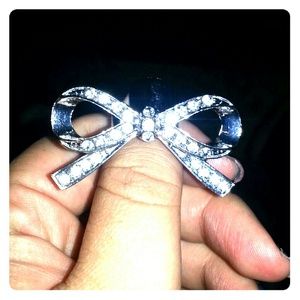 Sliver Bow Ring