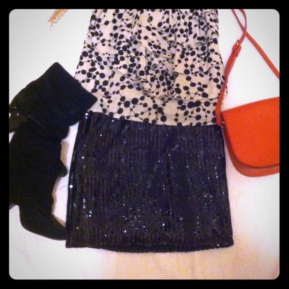 Black sequence party skirt