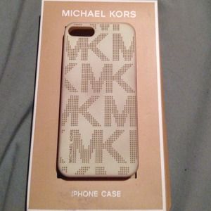 Michael Kors iPhone 5 case